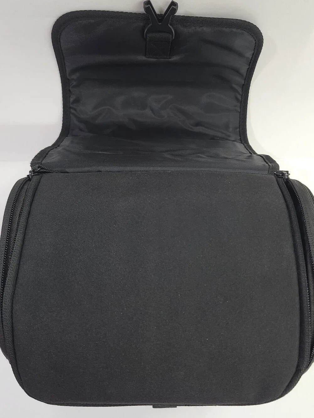 Designer Black DSLR Camera Bag, HAN-E226678000000 Barely Used, Excellent Conditi